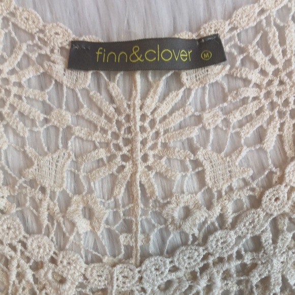 Finn & Clover Floral Crochet Top, SZ Medium - Picture 2 of 4